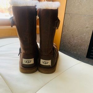 Girls size 12 Ugg boots